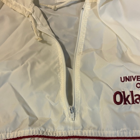 Vintage University of Oklahoma Women's Cream Pullover Windbreaker Jacket - Picture 3 of 6